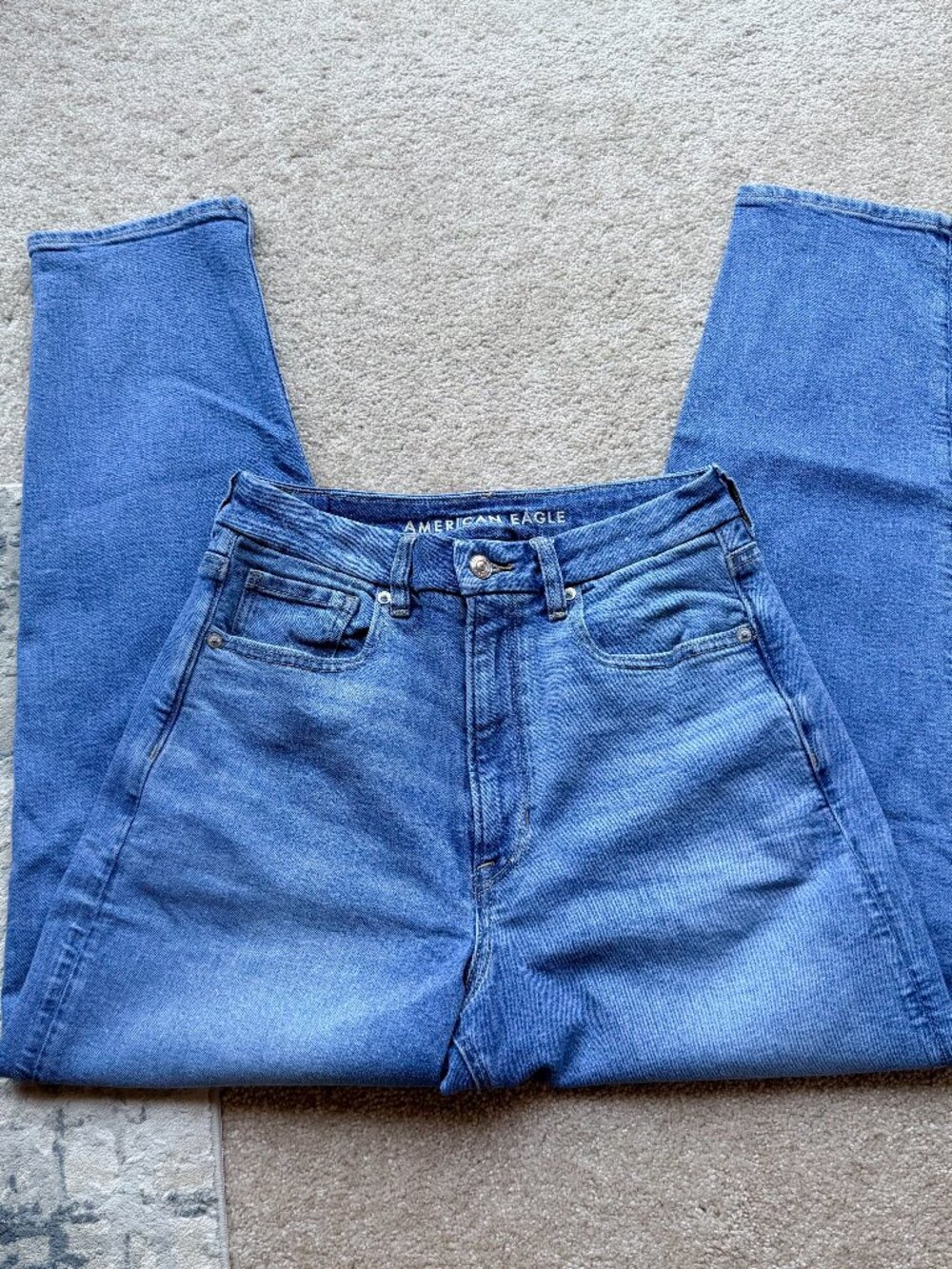 American Eagle Mid Wash Curvy Mom Jean Stretch - Size 6